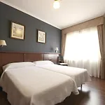 Hospedaxe A 3* بوبرا دو كارامينيال