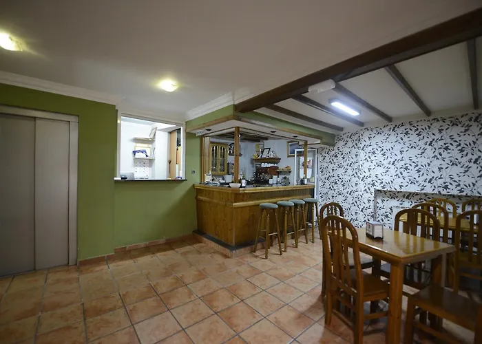 Konukevi Hospedaxe A Pobra Do Caraminal