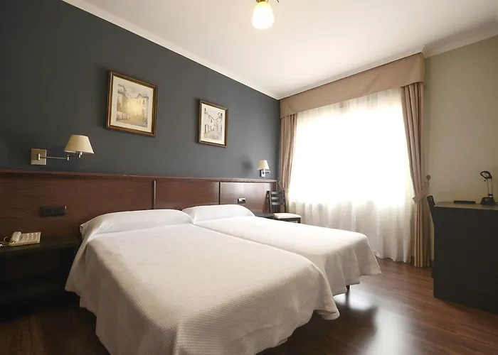 Hospedaxe A 3* Pobra Do Caraminal